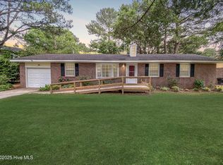 1710 Aydlett Cir, Elizabeth City, NC 27909