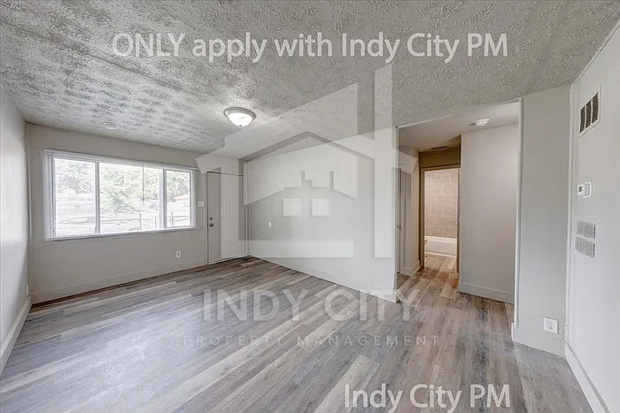 3 bed, 1.0 bath, 754 sqft, $1,450 — Photo 3