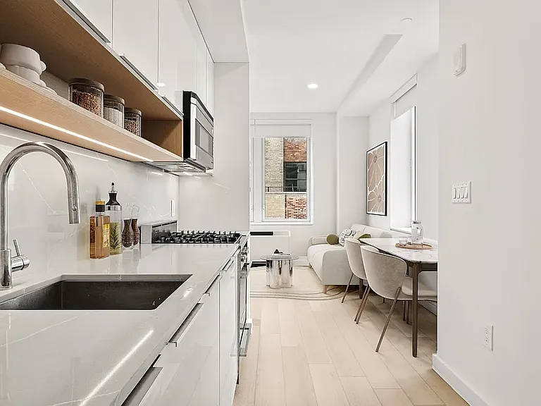 20 Broad St #420 — Photo 3