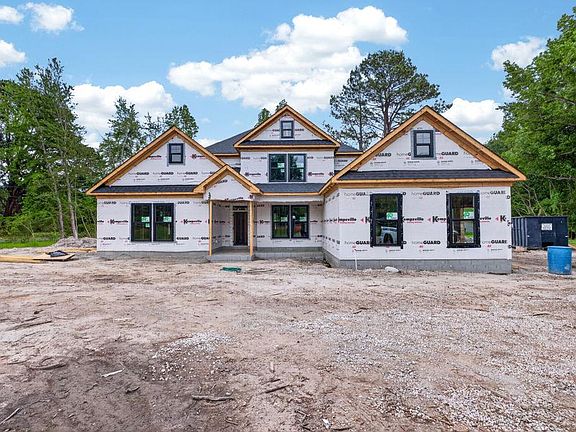 3rd image of 4020 Tucker Ln