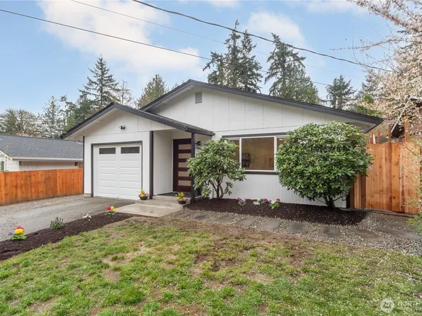 6485 NE Bell Str., Suquamish, WA 98392