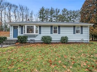 12 Robin Ln, Cromwell, CT 06416