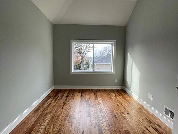 4th image of 600 Metropolitan Ave Floor 2