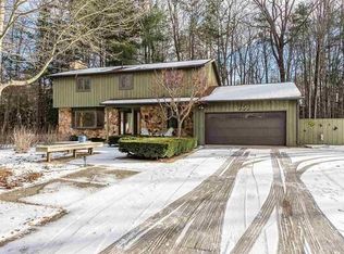 644 E Whitethorn Dr, Midland, MI 48640