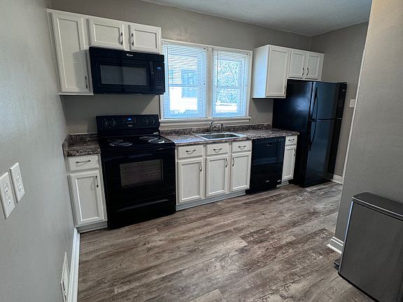3rd image of 1116 W Miller St #A