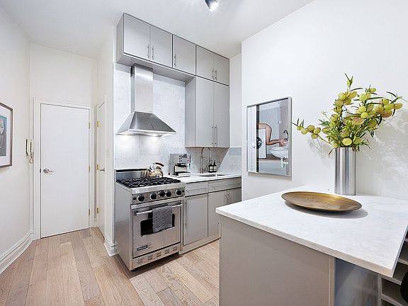 5th image of 354 W 12th St APT 1B