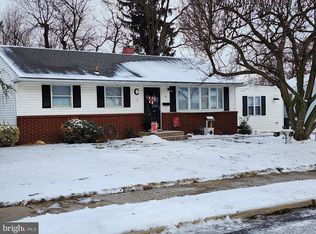 26 Sunset Blvd, Hamilton, NJ 08690