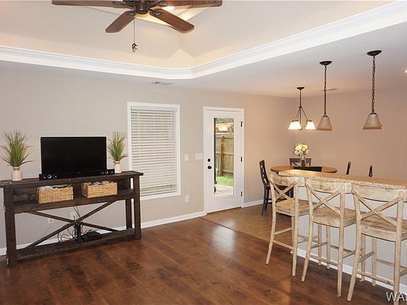 4th image of 6275 Mimosa Gardens Cir