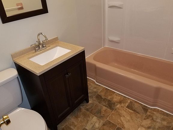 4th image of 1685 Jane Dr #16