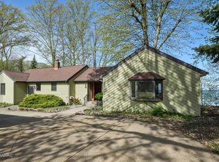 1080 Sylvan Rd, Benton Harbor, MI 49022