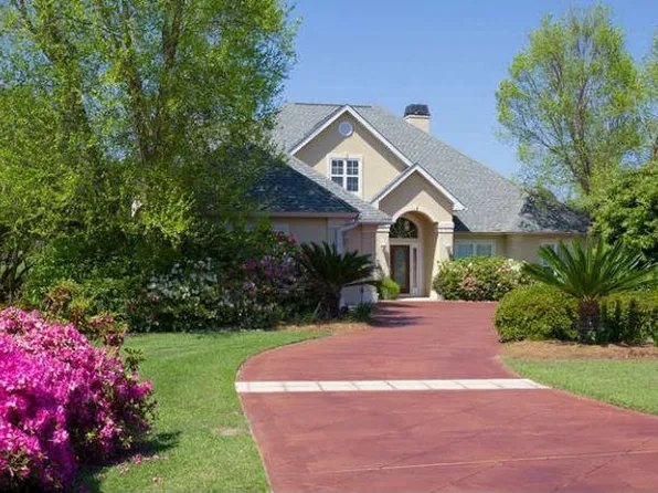 38 Lagoon Dr, Gulf Shores, AL 36542