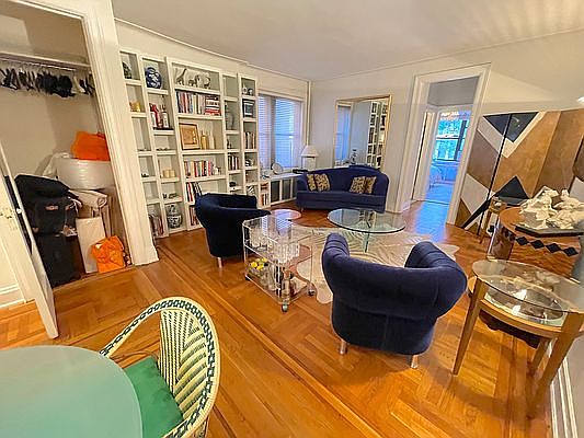 2nd image of 267 W 70th St APT 4A