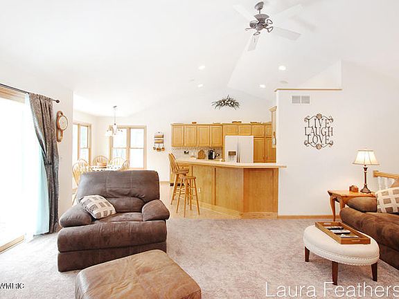 3rd image of 2045 Squirewood Ct NE