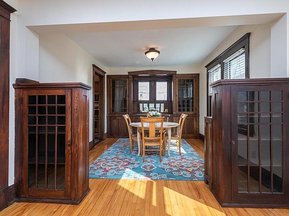 4th image of 1110 W 25th St APT 201