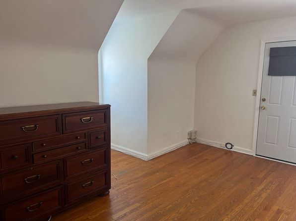3 Livingston Ave