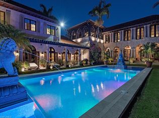 3200 Green Dolphin Ln, Naples, FL 34102