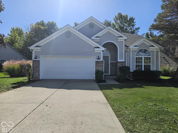 641 Beaverbrook Dr, Carmel, IN 46032