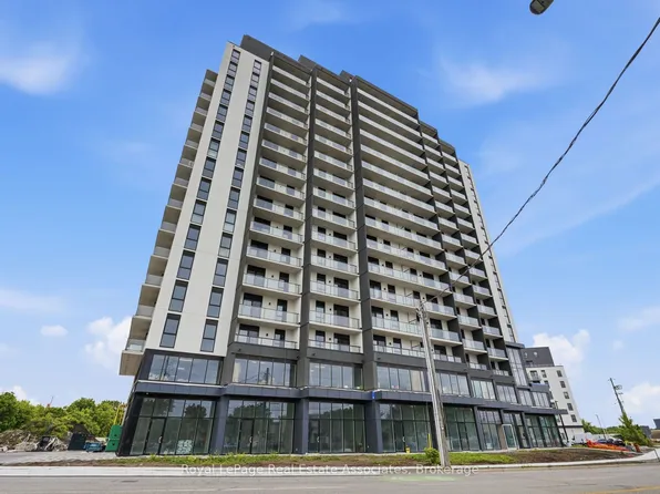 33 Erie Ave, Brantford, ON