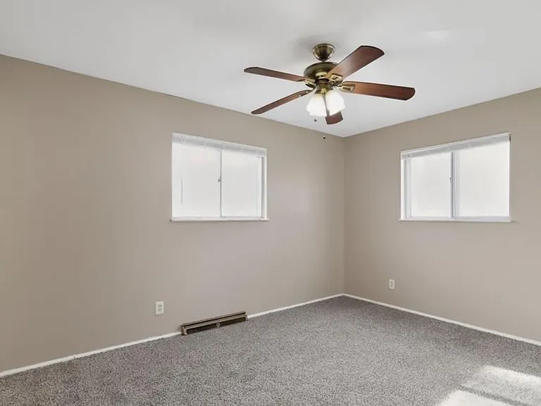 808 Bella Ln — Photo 7