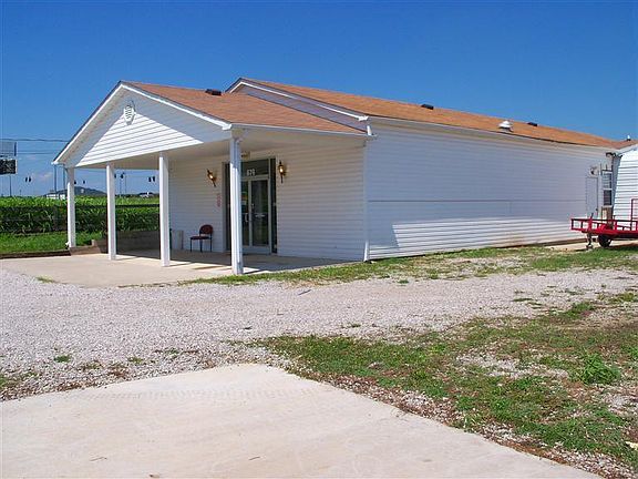 2nd image of 676 Hardwood Dr