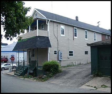 831 Wood St