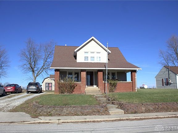 4th image of 200 E Main St