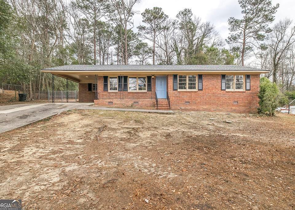 1st image of 2315 Silver Pines Dr