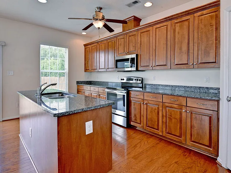 4688 Yeardley Loop — Photo 14