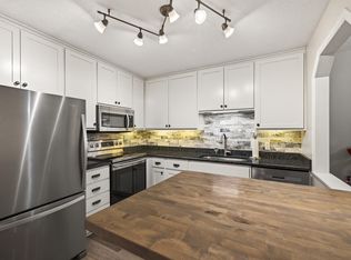 1846 Southpointe Ter, Eagan, MN 55122