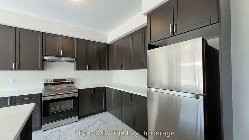 Wasaga Beach House for rent - 4 Bedrooms — photo 7