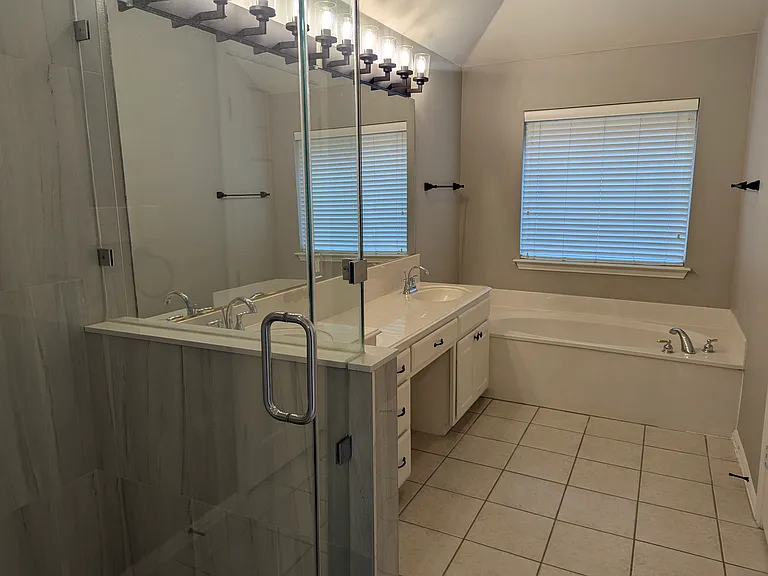 4200 Tiffany Dr — Photo 19