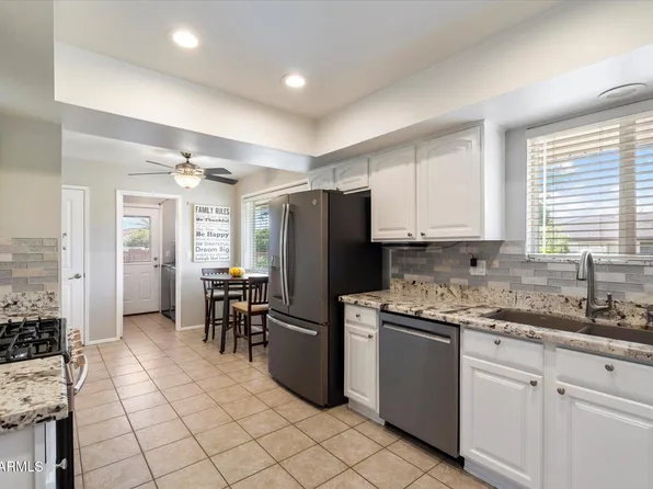 10502 W SIERRA DAWN Drive, Sun City, AZ 85351