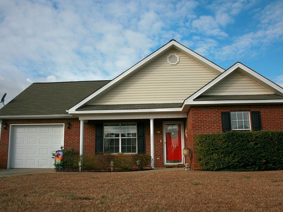 1st image of 134 Cedarland Dr
