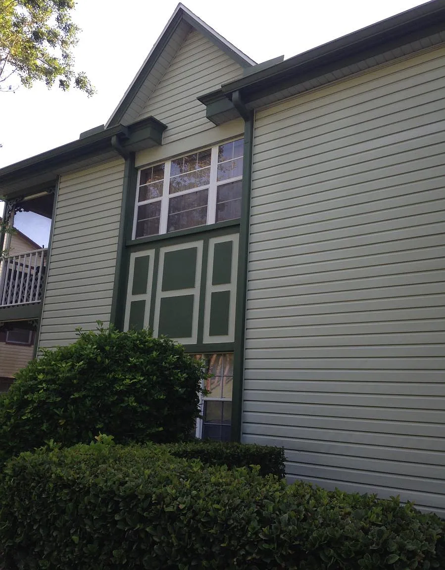 3 bed, 1190 sqft, $2,600 — Photo 3