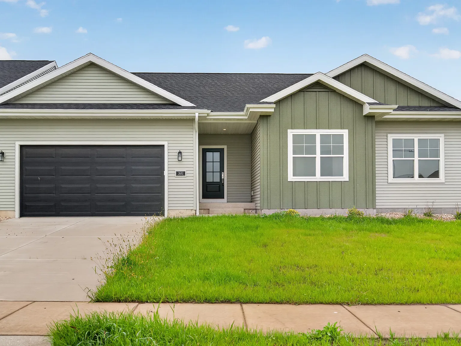 3 bed, 1735 sqft, $2,750 — Photo 1