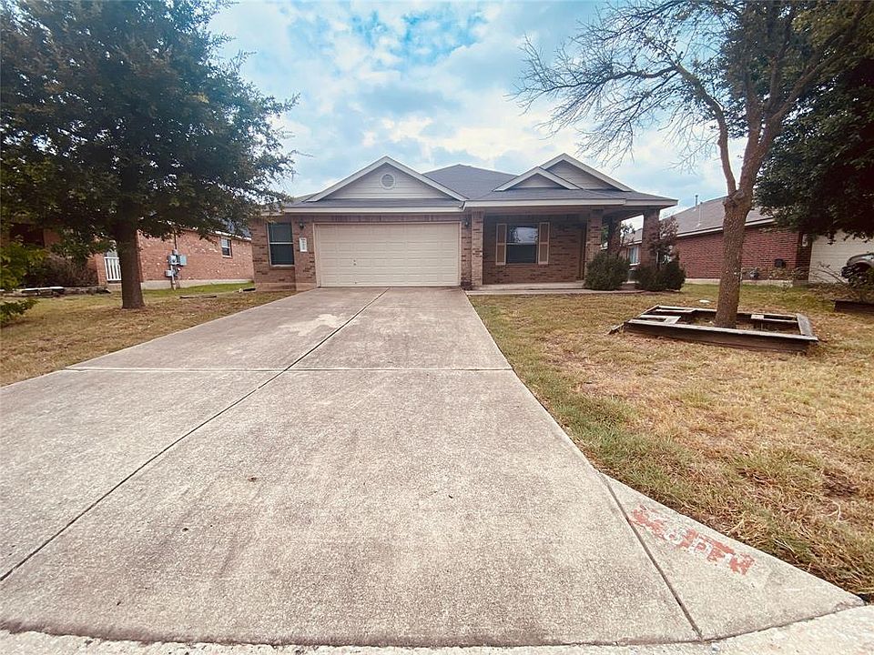 1st image of 601 Lafayette Square Dr