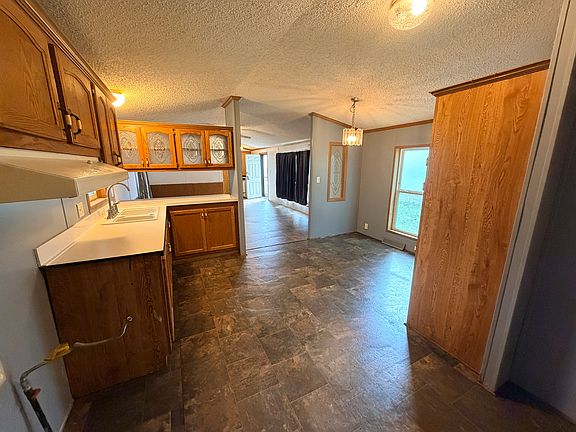 5th image of 802 Colorado St #70