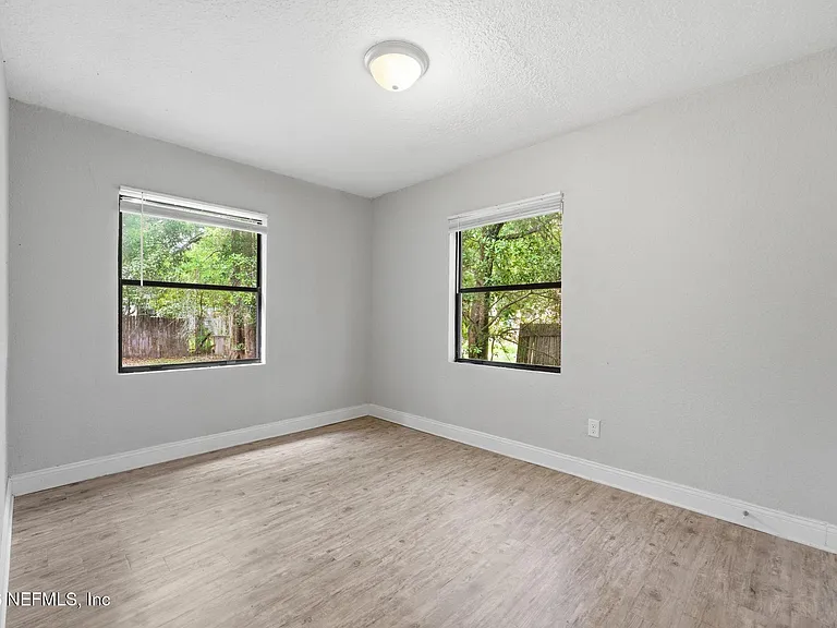 3055 2nd Street Cir — Photo 16