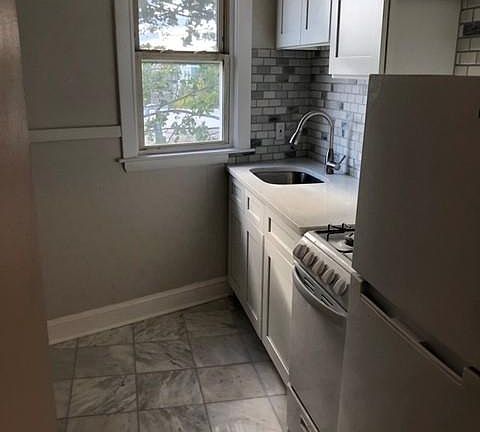 4th image of 90 Winthrop Shore Dr APT 8