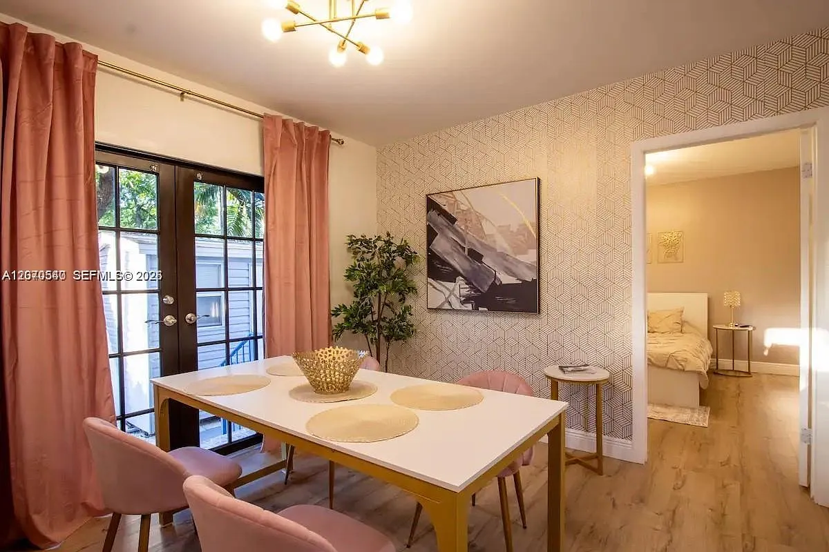 Talia Manor — Photo 3