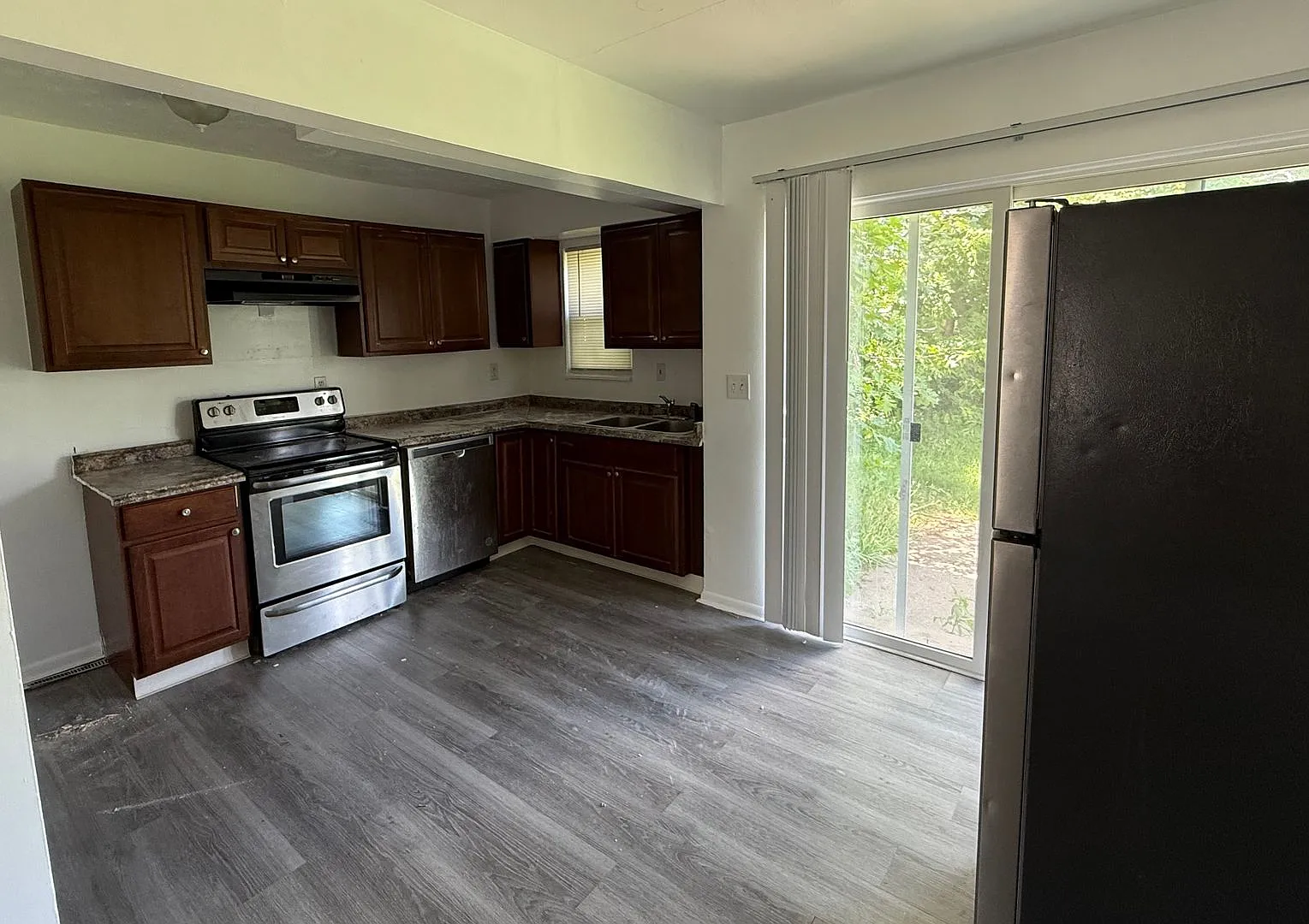 Updated 2-Bedroom Apartment in Gahanna School District — Photo 3