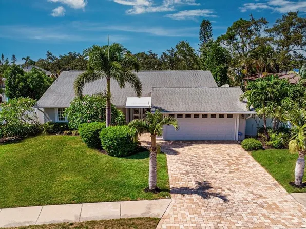 8108 12th Ave NW, Bradenton, FL 34209