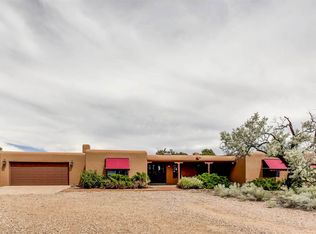 23 Camino Sudeste, Santa Fe, NM 87508