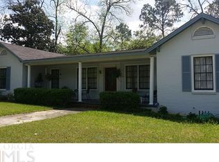 67 Huckabee St, Mc Rae, GA 31055