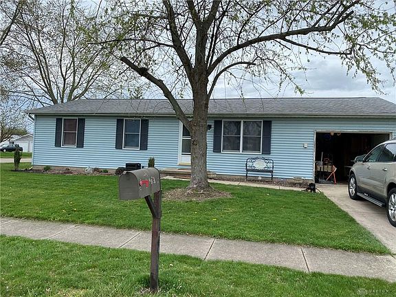 2nd image of 1079 Princeton Rd