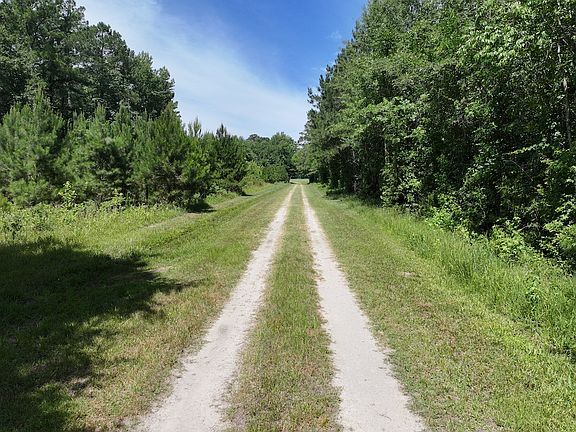 3rd image of 1375 State Highway 43