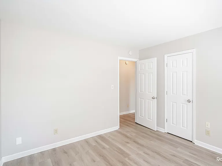 107 Knollwood Ct — Photo 8