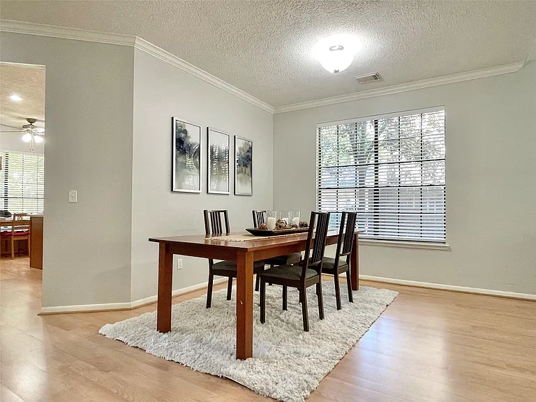 7 Windledge Pl — Photo 14