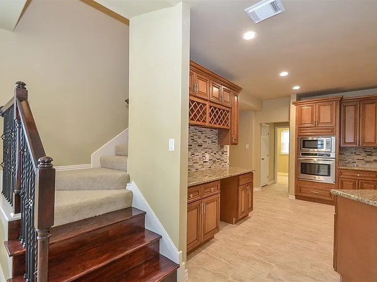 5503 Langhorne Ct — Photo 10