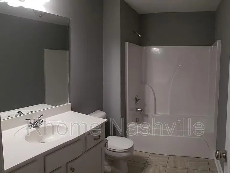 401 Caldwell Dr #4 — Photo 6